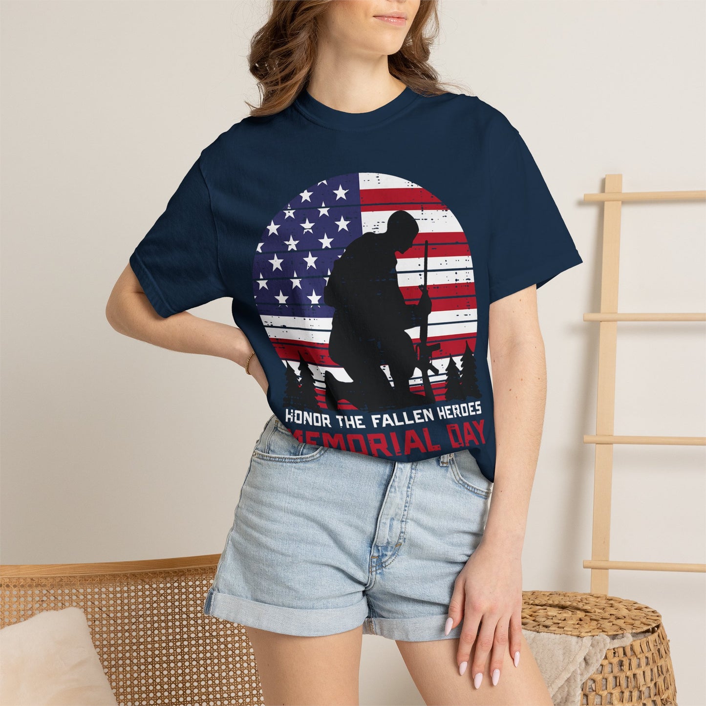 Kneeling Soldier Memorial Day T-Shirt