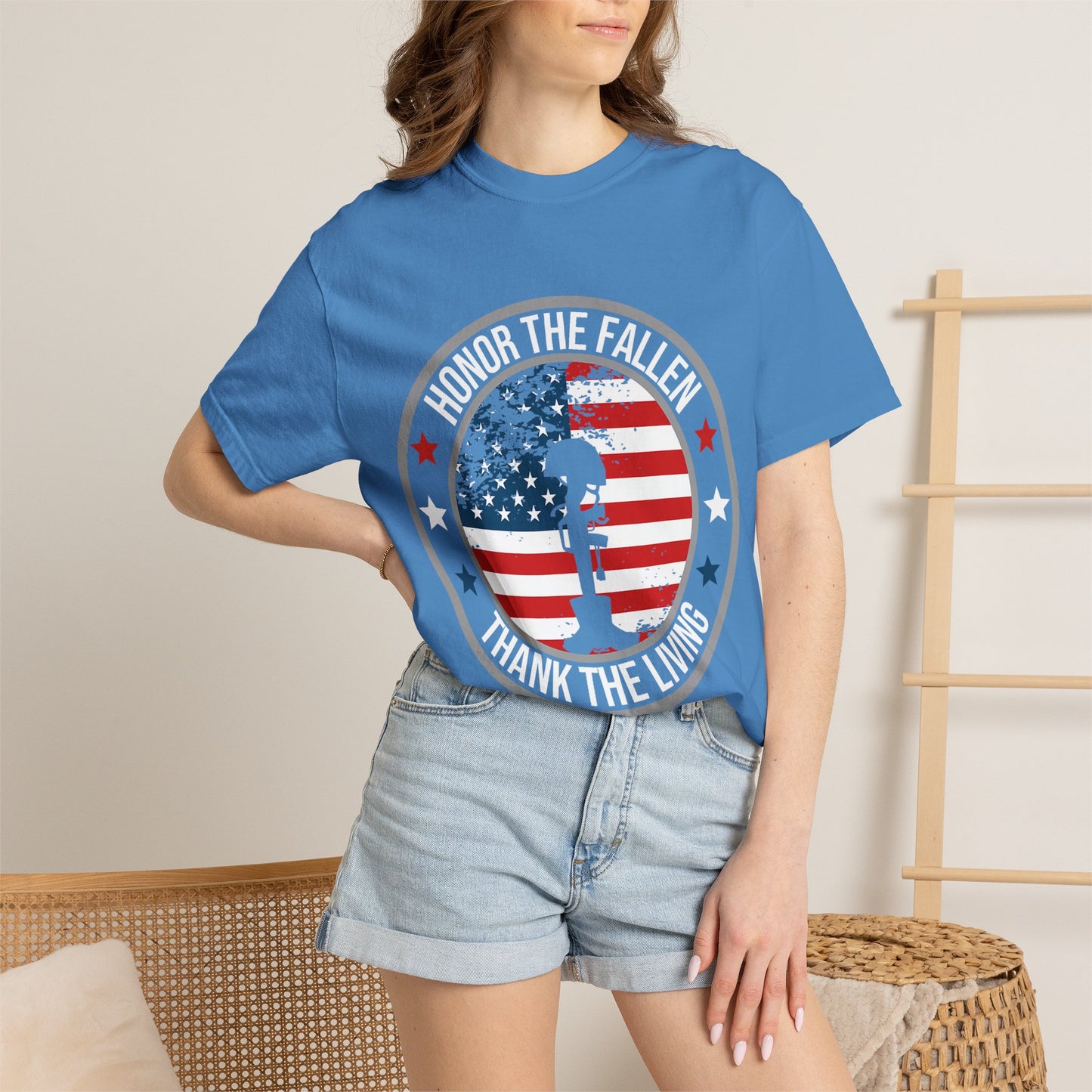 Patriotic Kneeling Soldier Memorial Day T-Shirt