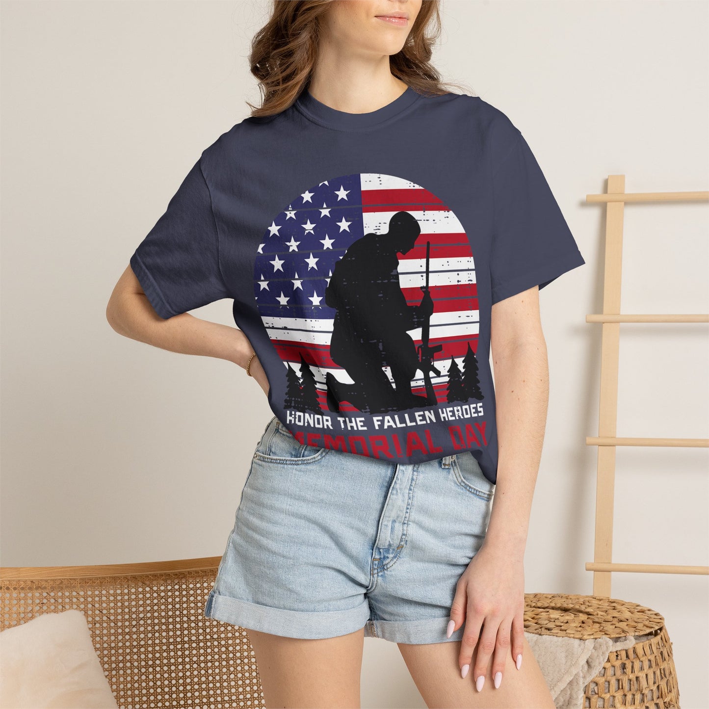 Kneeling Soldier Memorial Day T-Shirt