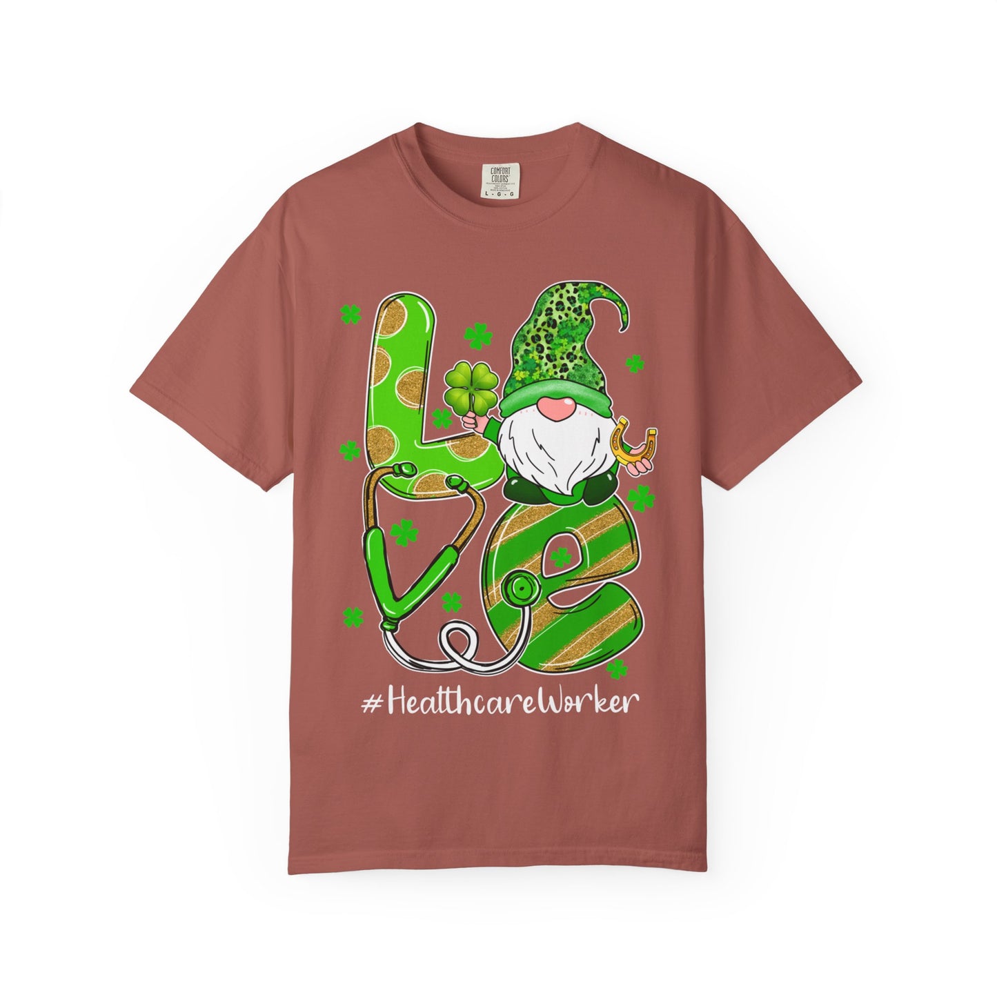 Love Healthcare Worker Shamrock Gnome Shirt – St Patrick’s Day Medical Tee