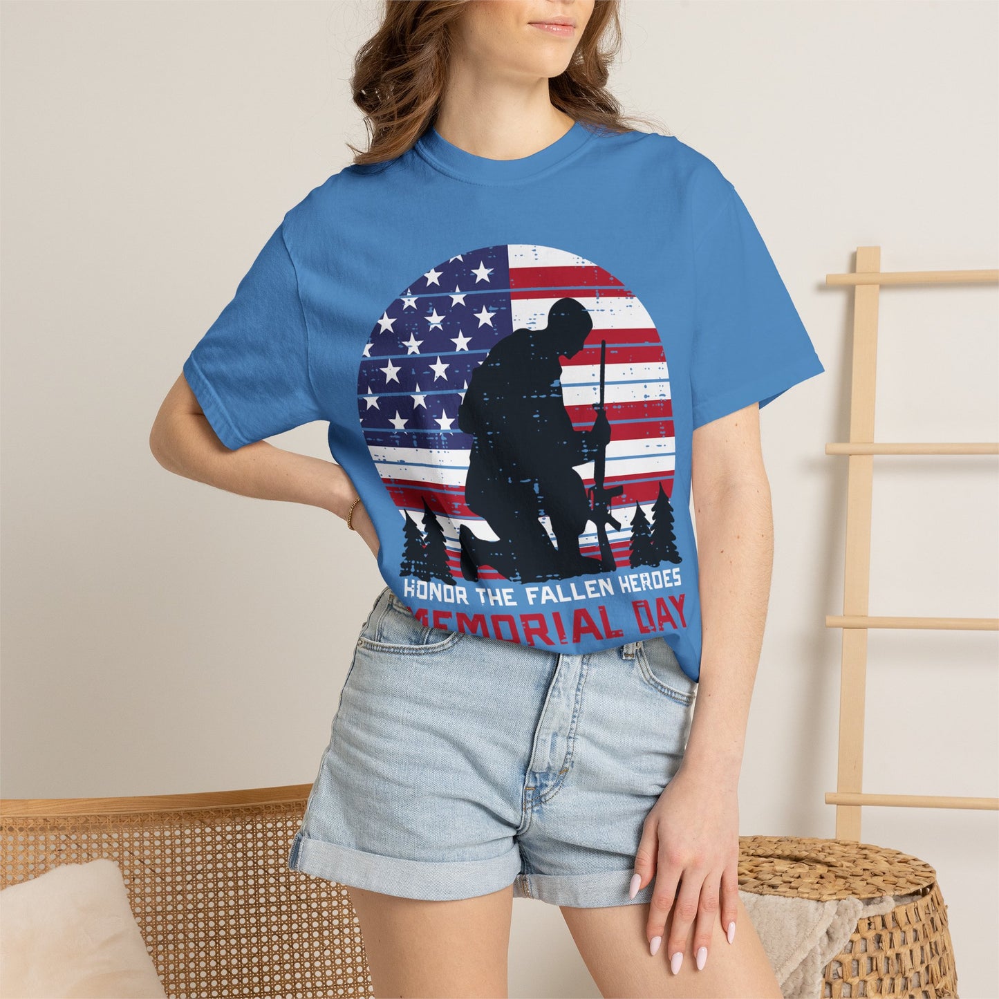 Kneeling Soldier Memorial Day T-Shirt