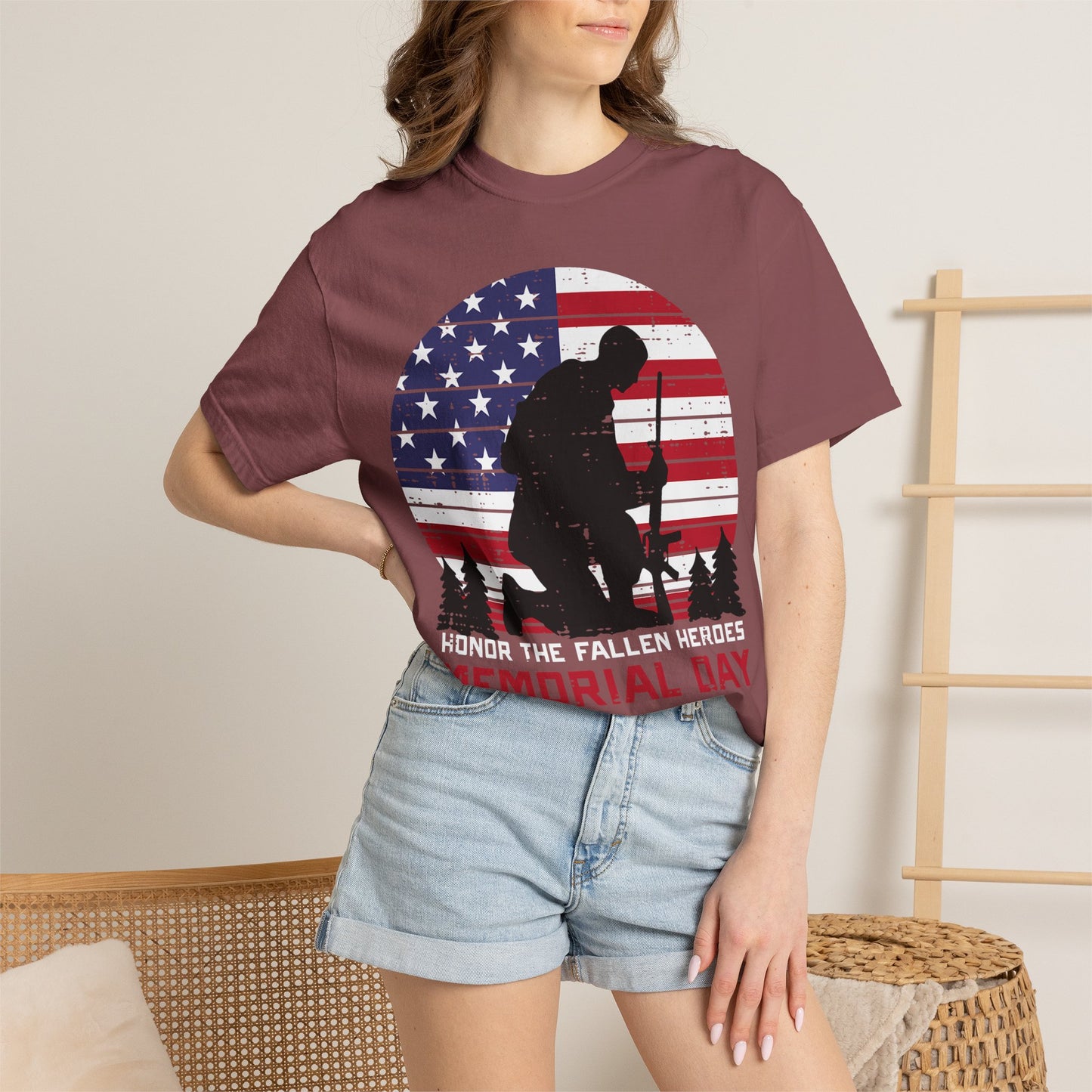 Kneeling Soldier Memorial Day T-Shirt