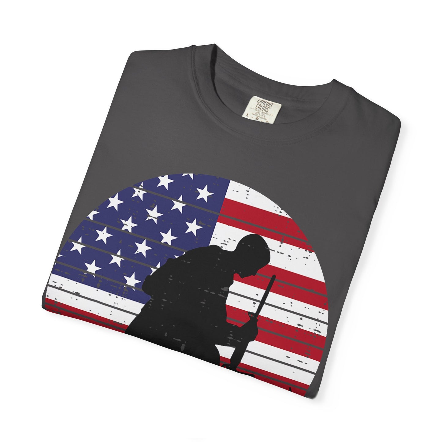 Kneeling Soldier Memorial Day T-Shirt