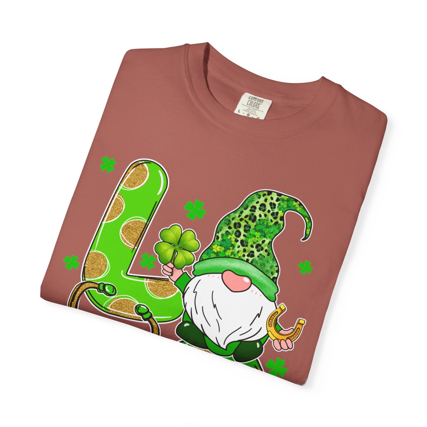 Love Healthcare Worker Shamrock Gnome Shirt – St Patrick’s Day Medical Tee
