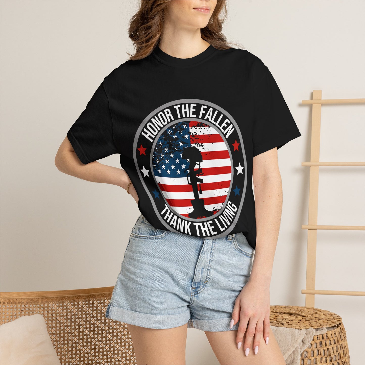 Patriotic Kneeling Soldier Memorial Day T-Shirt